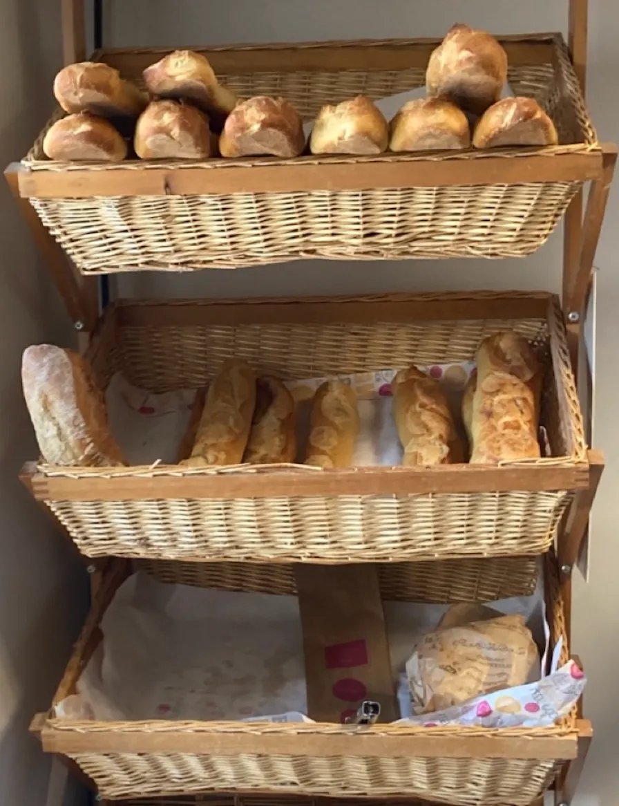 Lo Chuc e lo Muc, Café- Épicerie de Barre des Cévennes, dépot de pain